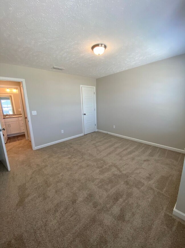 Building Photo - 1802 Streamsong Dr