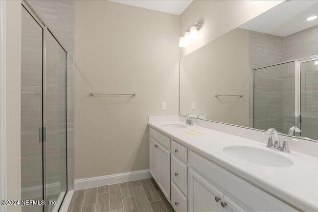 Building Photo - 2896 Lucena Ln