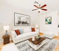 Building Photo - 13420 Lyndhurst St