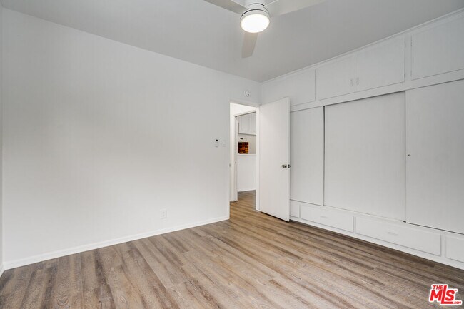 Building Photo - 2302 32nd St