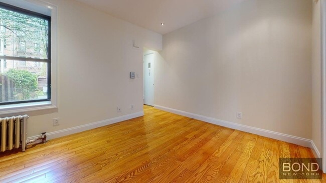 Building Photo - 207-209 West 11th Street
