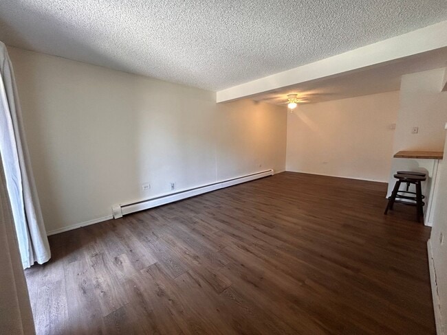 Building Photo - 4601 S Lowell Blvd