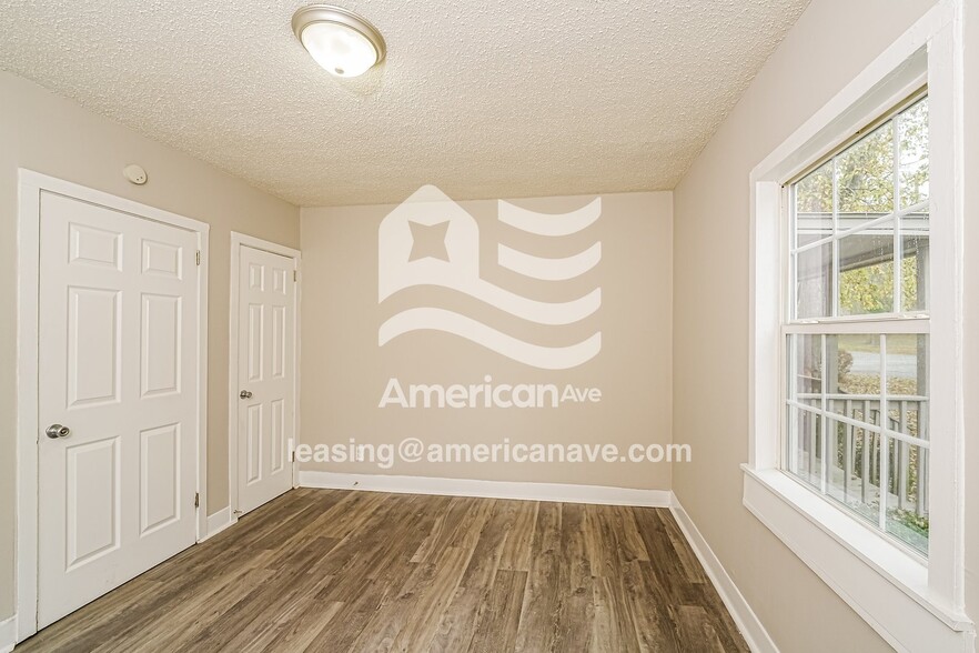 Building Photo - 760 Hopkins Dr