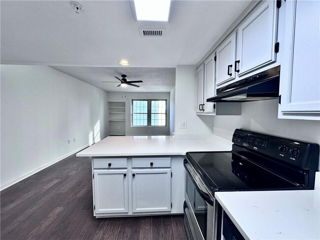 Building Photo - 199 14th St NE