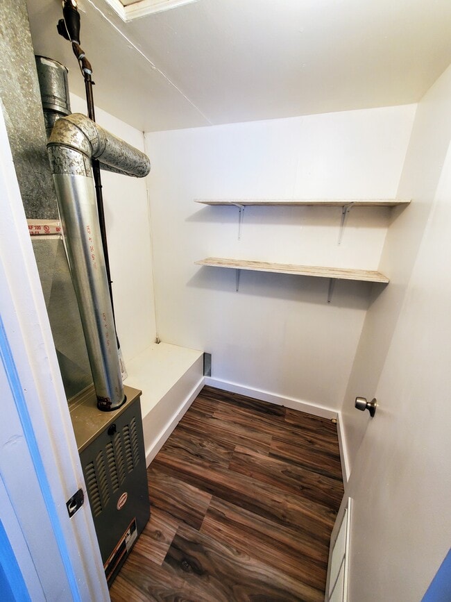 Pantry area / Furnace - 624 E Lewis St