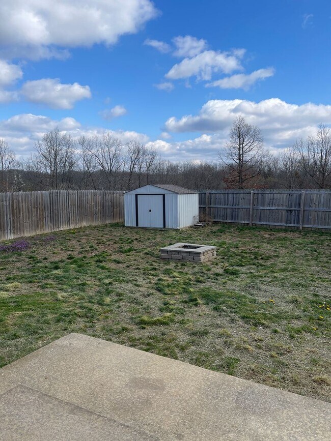 Building Photo - 16830 Huntington Ln