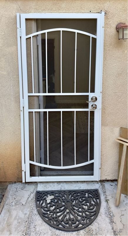 Building Photo - 30342 De Caron St