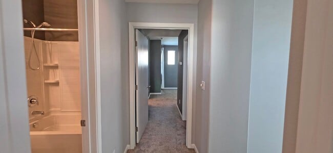 Building Photo - 4120 Beechcraft Way