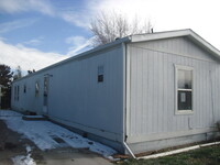 Building Photo - Modular Home 3 bedroom/2 bathroom