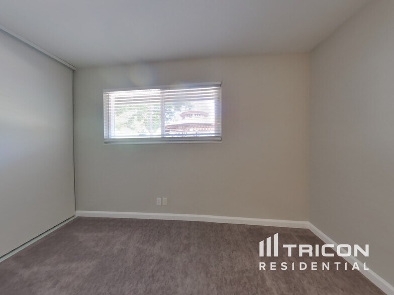 Building Photo - 810 Capstan Ct