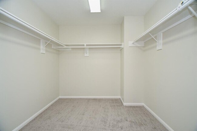Building Photo - 1115 Eden Park Ln