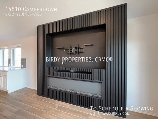 Building Photo - "Spacious 4-Bedroom Haven with 3 Full Bath...