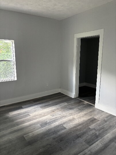 Building Photo - "4-Bed, 2-Bath Gem in Memphis - Spacious 1332 Sq Ft Home Awaits!"