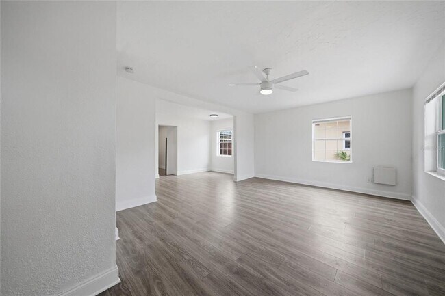 Building Photo - 1763 30th Ave N