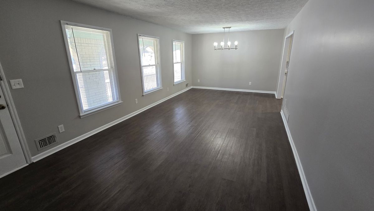 Building Photo - 4270 E Hamill Dr