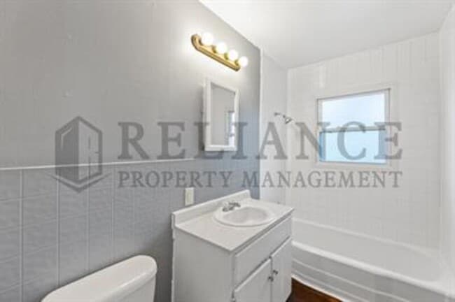 Building Photo - 1602 Luther E