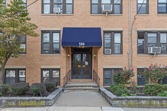 Building Photo - 104 Palisade Ave