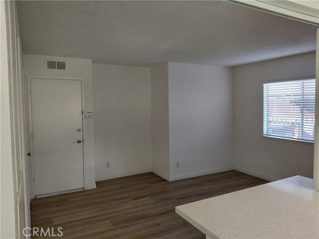 Building Photo - 902 Chaparral Dr