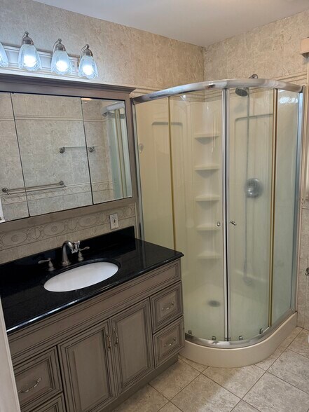 Building Photo - 284 Semton Blvd