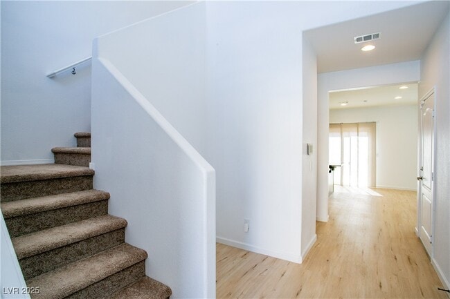 Building Photo - 7927 Bartlett Peak St