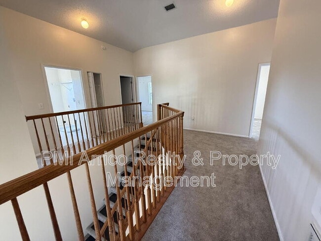 Building Photo - 12653 Longcrest Dr