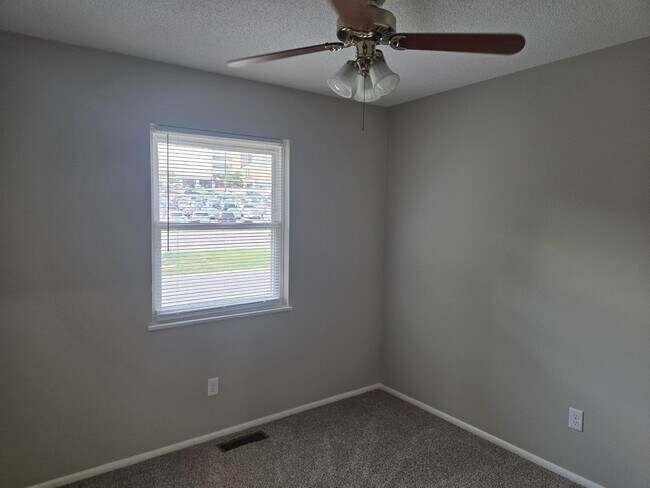 Building Photo - 4BR-2BA Single Family Rental Home - Washington MO 63090