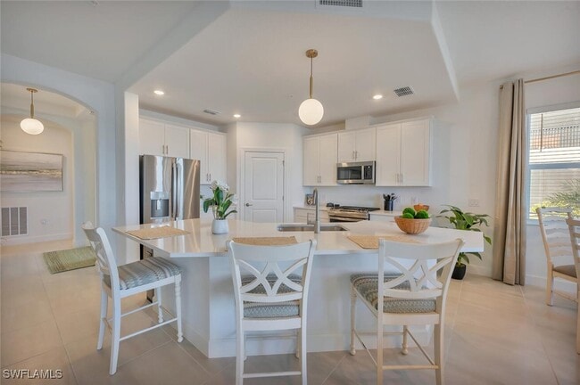 Building Photo - 16570 Ridgeview Cir