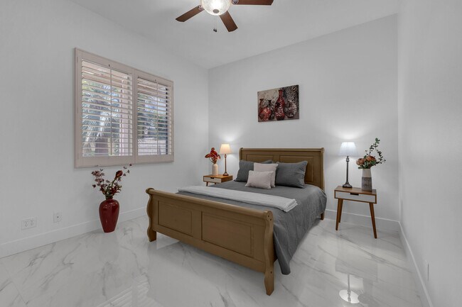 Building Photo - 44397 Mesquite Dr