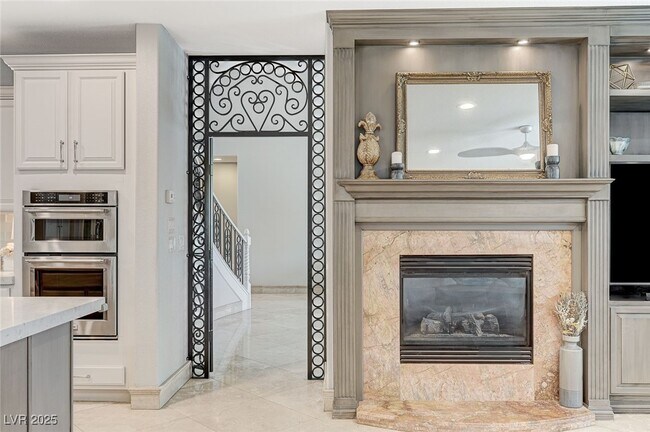 Building Photo - 10249 Wisteria Hills Ct