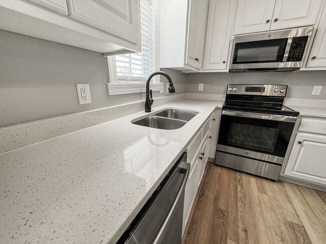 Building Photo - Introducing Your Dream Home in Nash County's Tar River Reservoir Area!  Lawn Care Included!