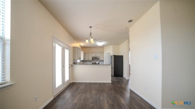 Building Photo - 6107 Bridgewood Dr