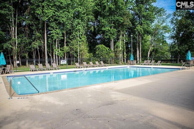 Building Photo - 33 Oak Lake Ct