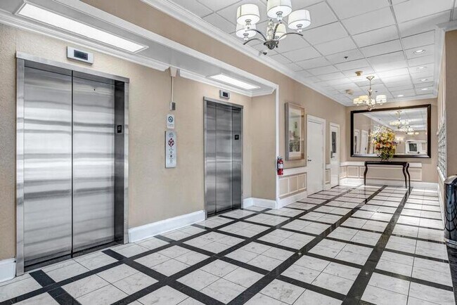 Primary Photo - 311 W Ashley St