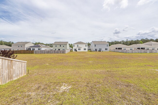 Building Photo - 3 Bedroom 2 Bath Home in Cane Bay Plantati...