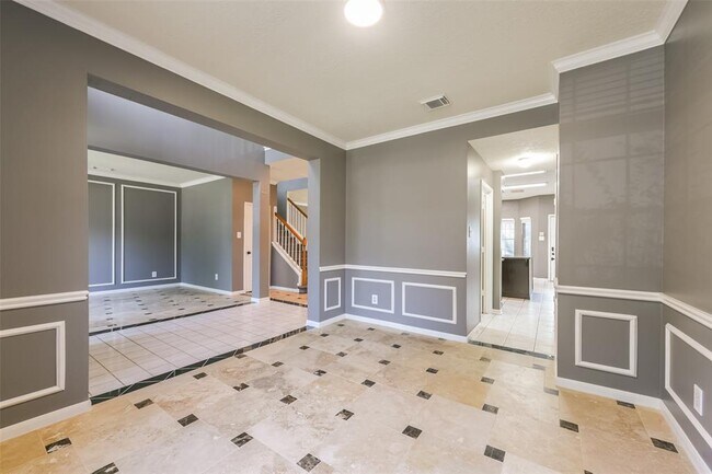 Building Photo - 2509 S Mission Cir