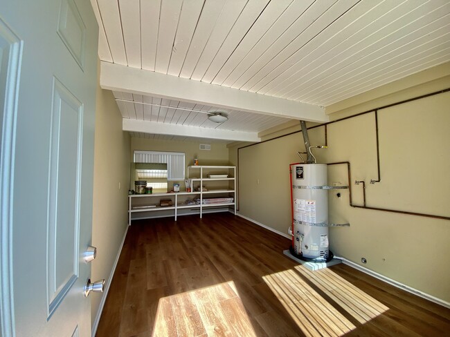 Bonus Hobby/Storage room - 81 W Fiesta Grn