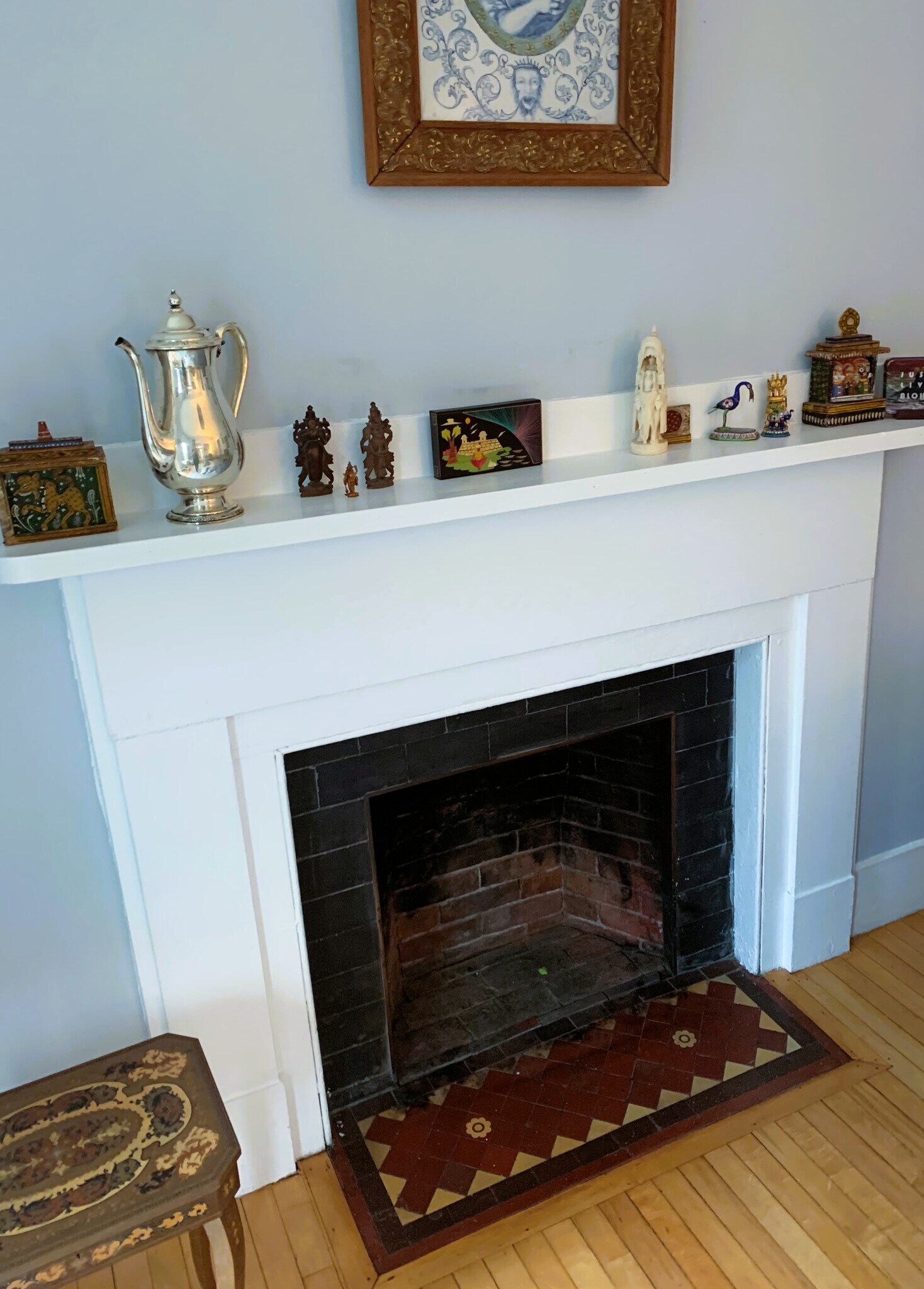 Original Fireplace - 28 Langdon St