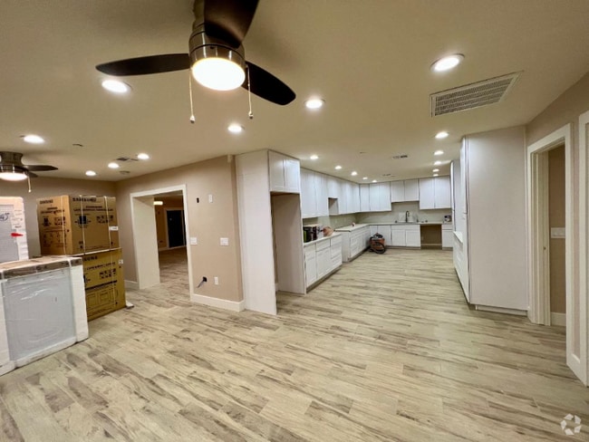 Building Photo - 4007 N 59th Ave