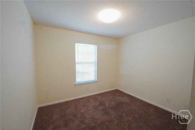 Building Photo - 127 Bluelake Blvd