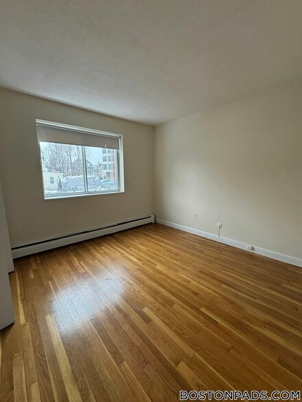 Building Photo - 90 Gardner St