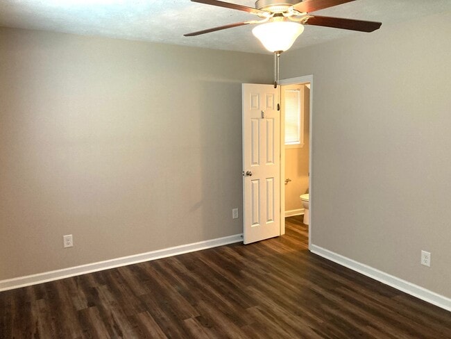 Building Photo - Charming 3 bed, 3 bath Home in Prime Augus...