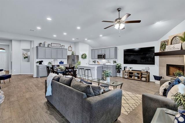 Building Photo - 11501 White River Dr