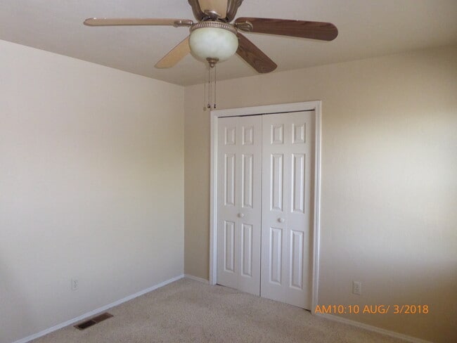 Building Photo - 4302 SW Parkridge Blvd