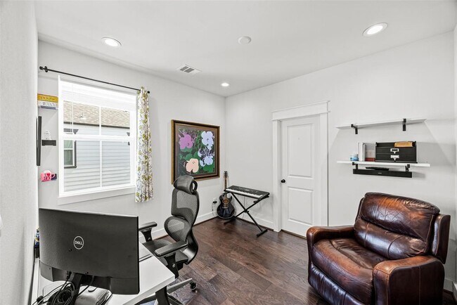 Building Photo - 5406 Wheatley St