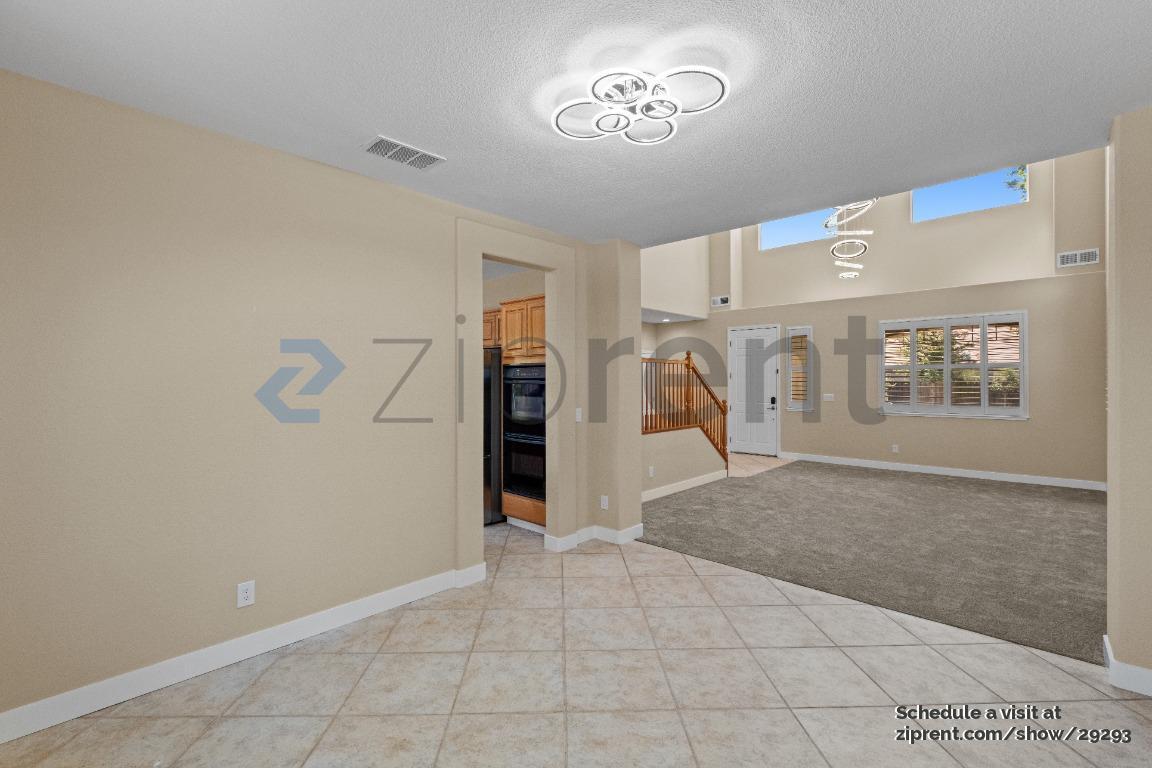 Building Photo - 5361 Mojave Way