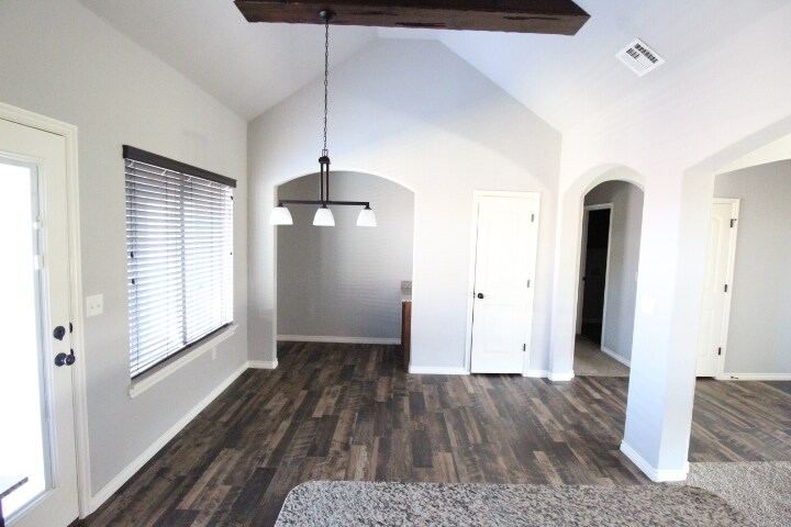 Building Photo - 20659 Landmark Dr