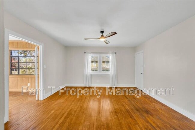 Building Photo - 625 E 41st St