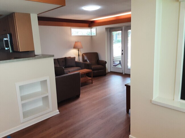 Building Photo - 3501 Strawberry Loop