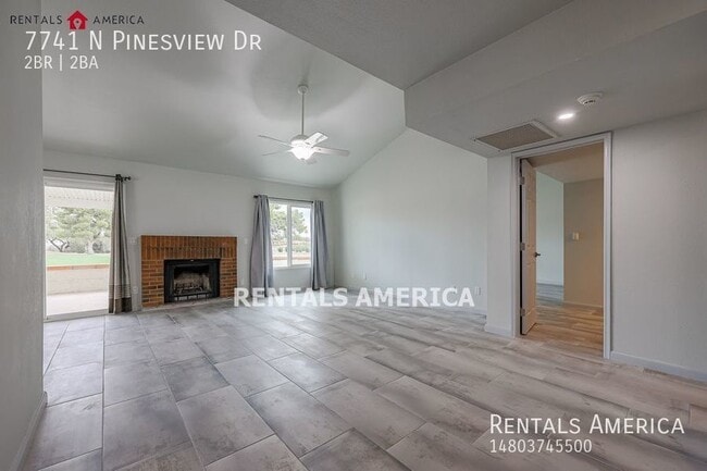 Building Photo - Resort Style Living