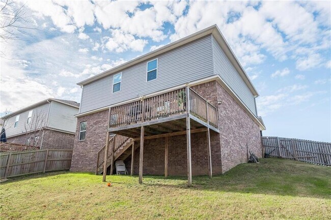 Building Photo - 6601 SW Chestnut Hill Rd